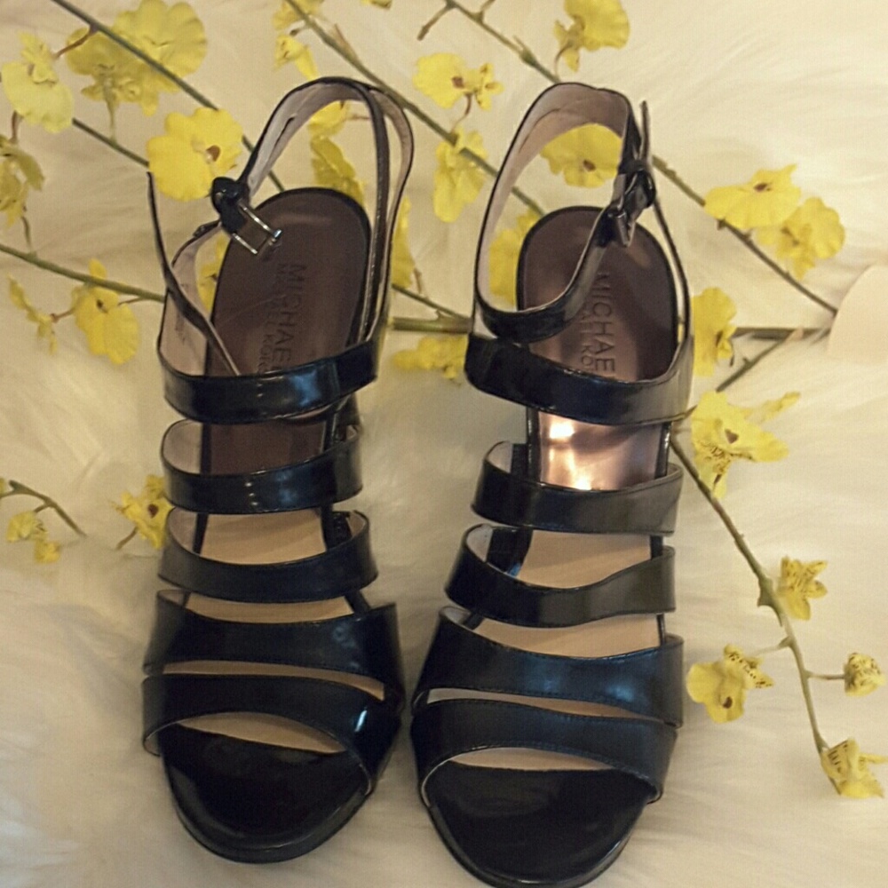 Michael kors genuine leather open toe shoes - Picture 2 of 8